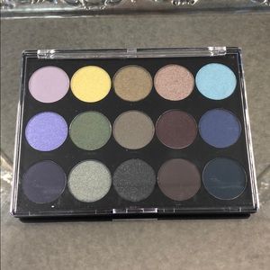 Glam On 15 shade eyeshadow pallet
